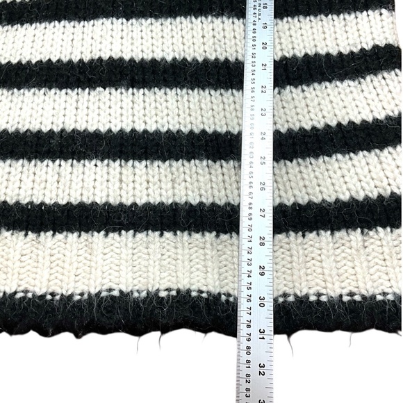 ZARA Black & White Vee Neck Pullover Sweater with Wool & Alpaca US Sz M - Picture 7 of 9